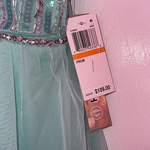 As U Wish Aqua Sequin Tulle Prom Dress Size 7 - Picture 6 of 6